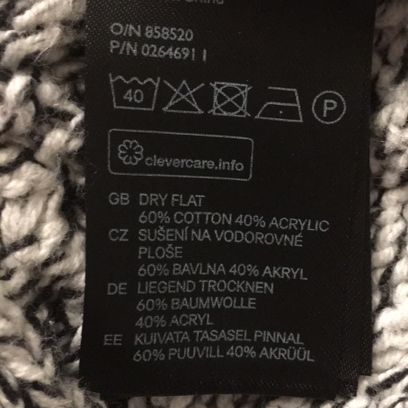 H&M Women’s Marled Cable Sweater - Picture 8 of 8